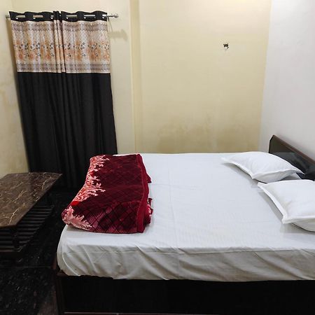 ורנאסי Sky Inn Paying Guest House מראה חיצוני תמונה