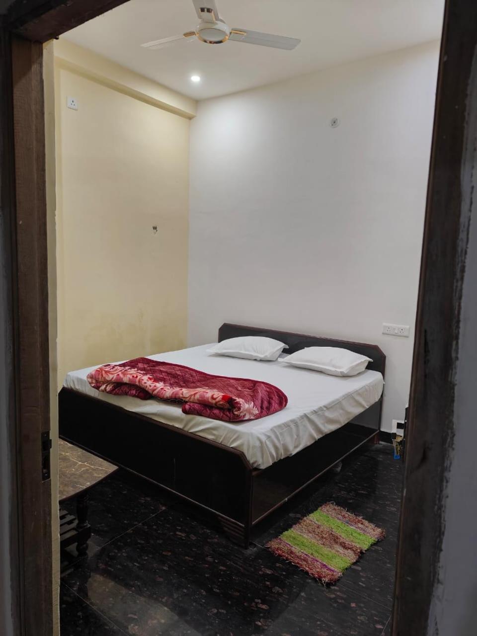 ורנאסי Sky Inn Paying Guest House מראה חיצוני תמונה