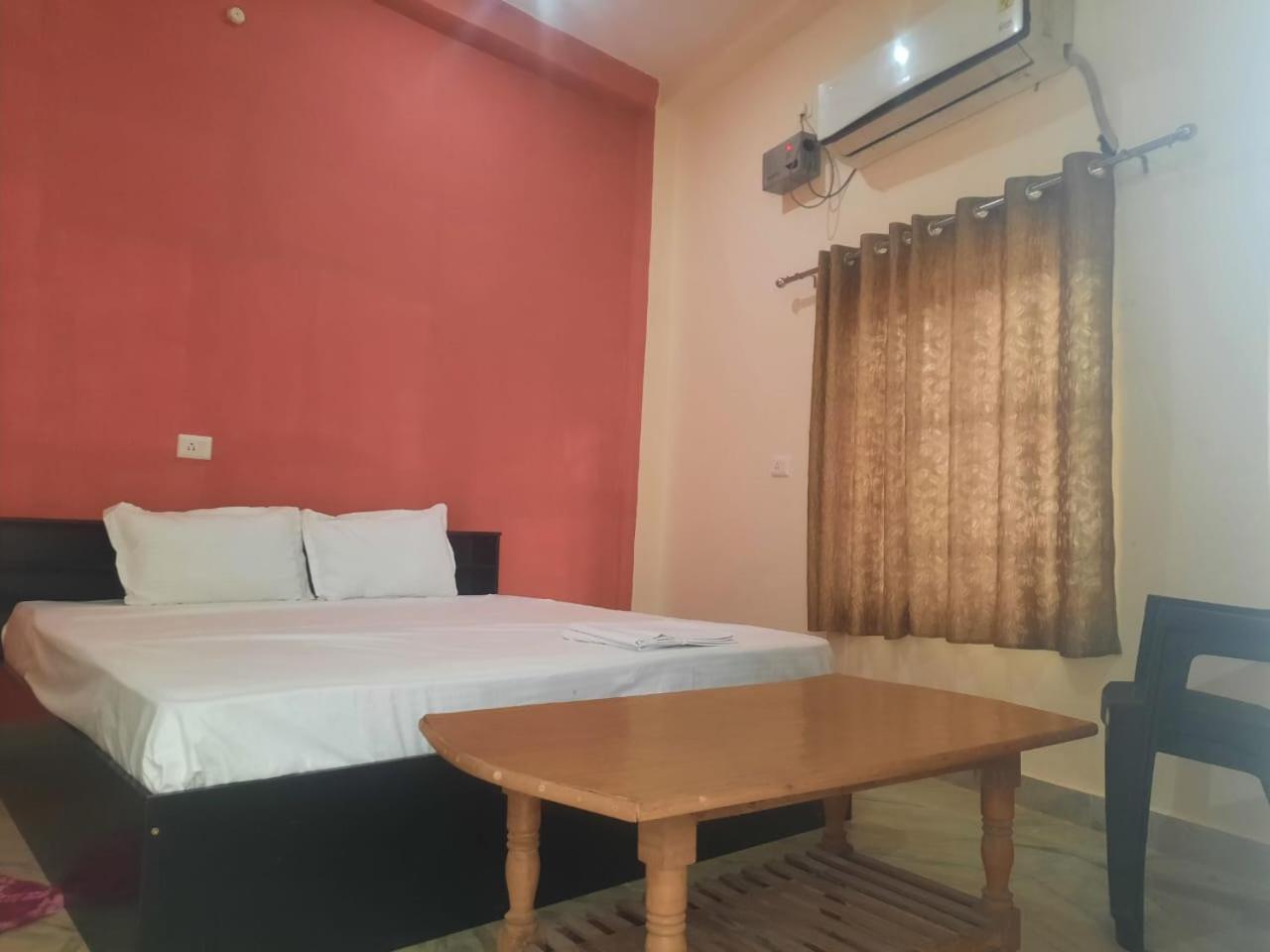 ורנאסי Sky Inn Paying Guest House מראה חיצוני תמונה